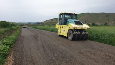 lucrarile-de-modernizare-stradala-continua-pe-dc-124-vidrasau-sausa