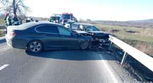 cinci-victime,-intre-care-doi-minori,-in-urma-unui-accident-pe-dn-15