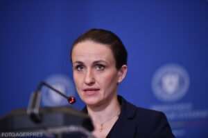 ministrul-de-externe,-oana-toiu,-a-declarat-ca-va-avea-loc-un-nou-zbor-de-evacuare-din-zona-de-conflict-prin-mecanismul-resceu