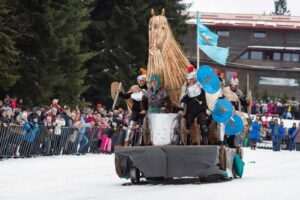 ”olimpiada-nebunilor”-pe-zapada-din-harghita-bai-a-ajuns-la-a-14-a-editie