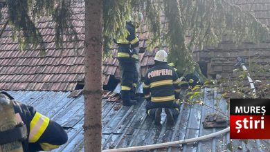 foto.-incendiu-izbucnit-la-acoperisul-unei-case-din-tarnaveni!