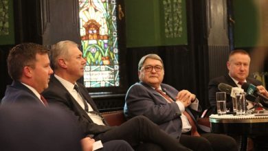 emil-hurezeanu-in-sala-oglinzilor.-diplomatie-culturala-prin-concertele-filarmonicii-targu-mures-in-capitale-europene 