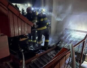incendiu-la-bucataria-unui-agent-economic-cu-profil-de-turism-si-alimentatie-publica-din-localitatea-corunca