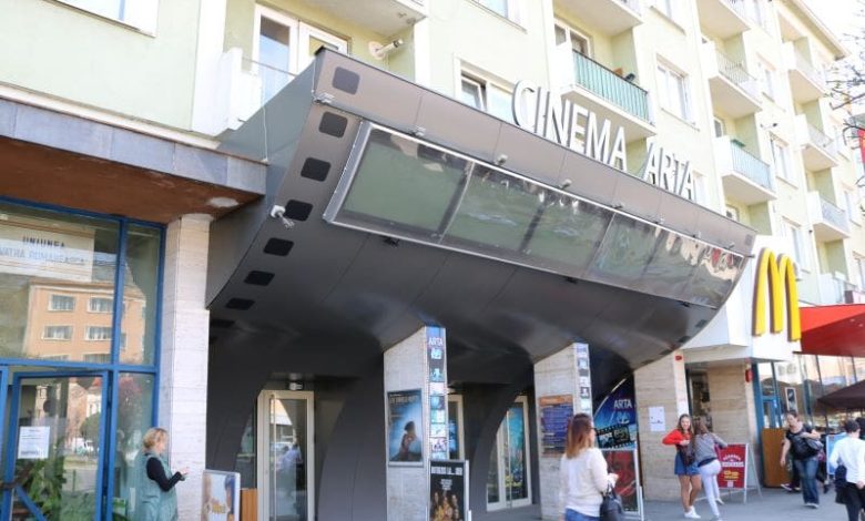 universitatea-de-arte-din-targu-mures,-demers-pentru-preluarea-cinematografului-”arta”