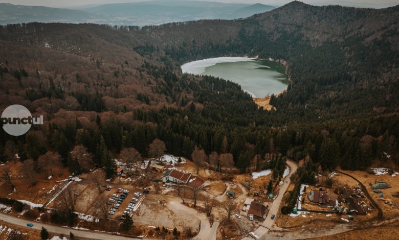  centrul-ecoturistic-lacul-sfanta-ana-tinovul-mohos,-inaugurat-oficial;-investitia,-finantata-de-guvernul-ungariei