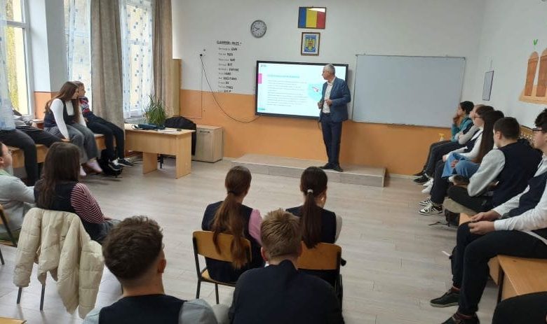”scoala-de-bani”,-la-gimnaziul-”serafim-duicu”-din-targu-mures