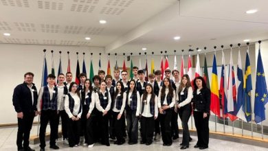 foto:-delegatie-a-colegiului-national-”unirea”-din-targu-mures,-vizita-in-parlamentul-european