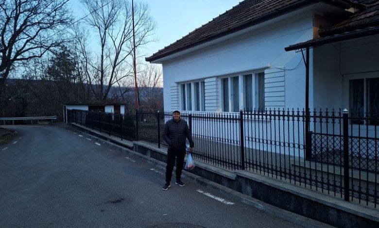 cu-rucsacul-prin-judet.-sarateni…-sau-de-ce-nu-e-bine-sa-judeci-o-carte-dupa-coperti-     
