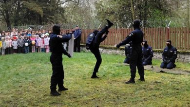 foto:-activitati-preventive-desfasurate-de-gruparea-de-jandarmi-mobila-targu-mures-in-unitati-de-invatamant