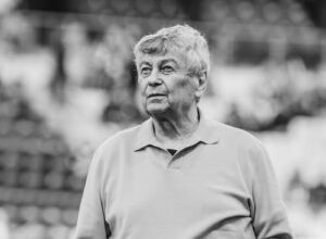 mircea-lucescu-va-fi-depus-azi-la-arena-nationala