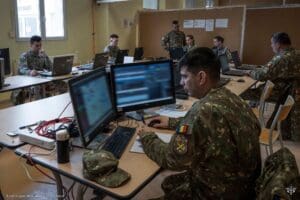 specialisti-din-romania-si-din-tari-membre-nato-participa-la-un-exercitiu-de-combatere-a-amenintarilor-cu-drone