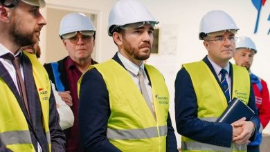 fotoreportaj:-ministrul-economiei,-vizita-cu-infuzie-de-optimism-pentru-industria-mureseana