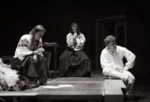 mures:-actorii-teatrului-national-solicita-donatii-constand-in-obiecte-si-porturi-traditionale-pentru-un-nou-spectacol