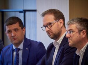 presedintele-usr,-dominic-fritz,-a-reafirmat-dorinta-de-a-continua-colaborarea-cu-premierul-ilie-bolojan