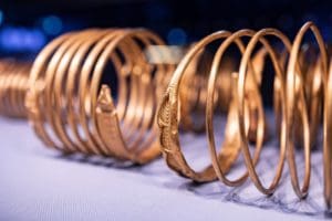 coiful-de-la-cotofenesti-si-cele-doua-bratari-de-aur-au-fost-aduse-in-tara