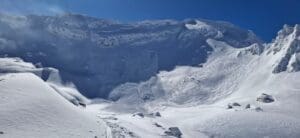 risc-insemnat-de-avalanse-in-muntii-fagaras-si-bucegi