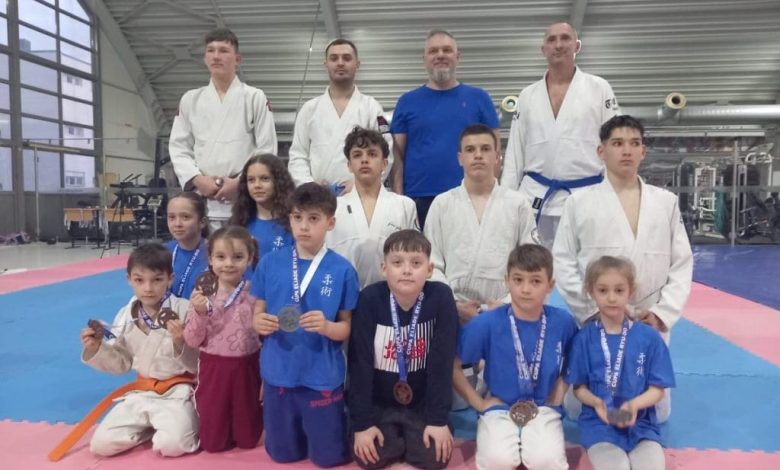 rezultate-meritorii-pentru-sportivii-red-dragon-fight-club-reghin