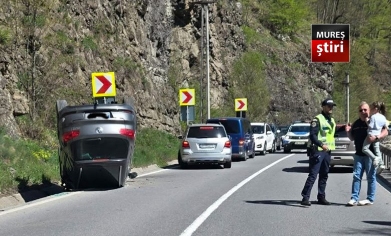 masina-rasturnata-in-zona-salard-dupa-ce-soferul-ar-fi-adormit-la-volan!