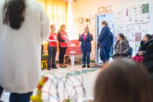 salvati-copiii:-unul-din-trei-copii-isi-doreste-mai-mult-timp-cu-familia