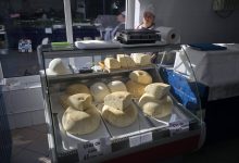 pietele-din-targu-mures,-pline-de-produse-proaspete-de-la-producatori-locali