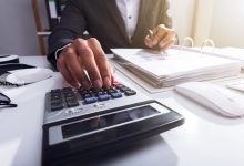 noua-lege-a-salarizarii-ar-putea-aduce-salarii-de-baza-mai-mari-si-schimbari-pentru-sporul-de-doctorat