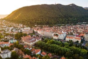 primaria-brasov-creste-numarul-semafoarelor-cu-radare-si-a-barierelor-cu-camere-de-recunoastere-a-numerelor-de-inmatriculare