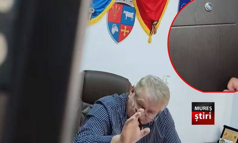 scena-incredibila-la-primaria-cucerdea:-consilier-local-umilit-de-primarul-vasile-morar,-pus-„sa-iasa-afara-si-sa-bata-din-nou-la-usa”!