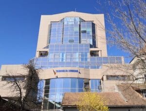 decizia-tribunalului-covasna-nu-afecteaza-pe-fond-masura-de-a-reduce-personalul-din-primarii,-a-declarat,-ieri,-premierul-interimar-ilie-bolojan