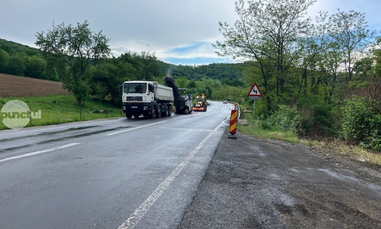au-inceput-reparatiile-pe-dn13,-intre-sighisoara-si-targu-mures