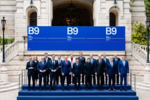 summit-b9/declaratie-comuna:-aliatii-estici-si-nordici-din-nato-sustin-o-pace-durabila-si-justa-in-ucraina