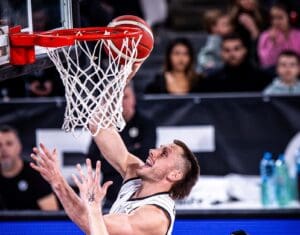 incepe-semifinala-dintre-craiova-si-cluj-la-baschet