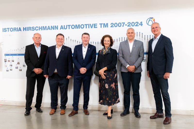 foto:-ambasadoarea-austriei-in-romania,-vizita-la-fabrica-hirschmann-automotive-tm-din-judetul-mures