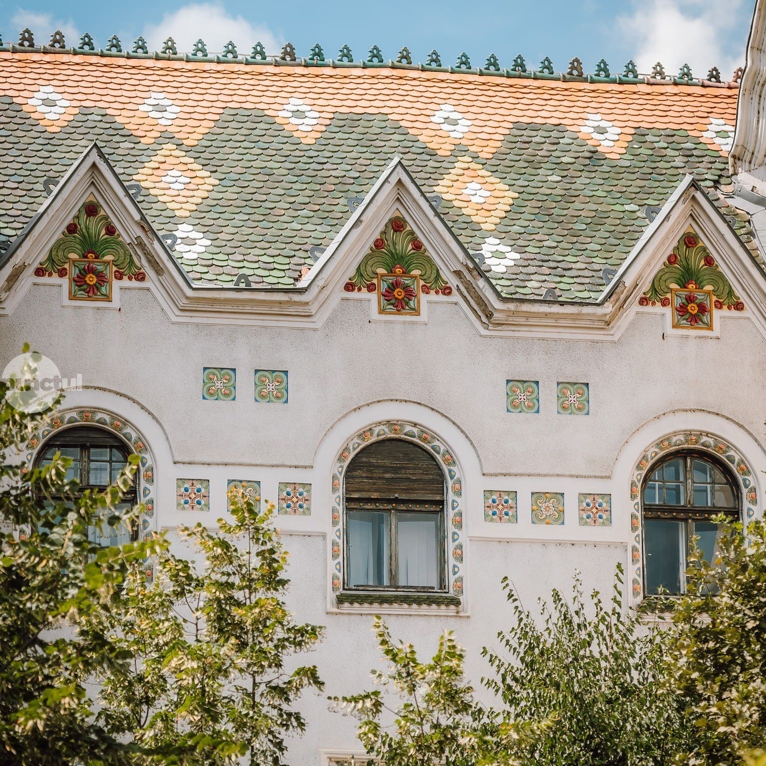 incepe-reabilitarea-exterioara-a-palatului-administrativ-din-targu-mures