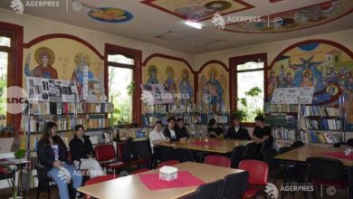 biblioteca-unicat-la-colegiul-„transilvania”,-un-loc-in-care-icoanele-intalnesc-cartile