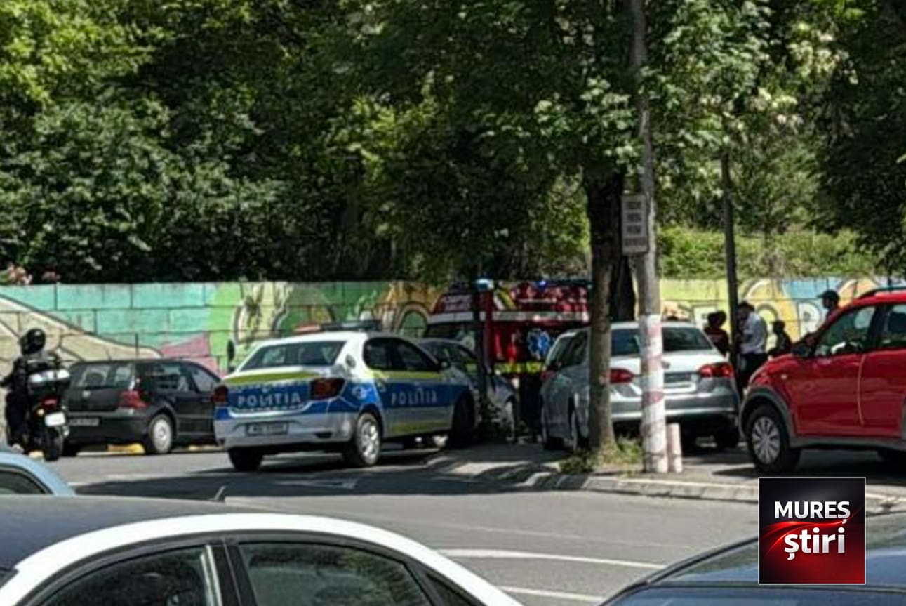 atentie-|-accident-grav:-biciclist-in-coliziune-violenta-cu-un-autoturism,-pe-strada-cutezantei-din-targu-mures!