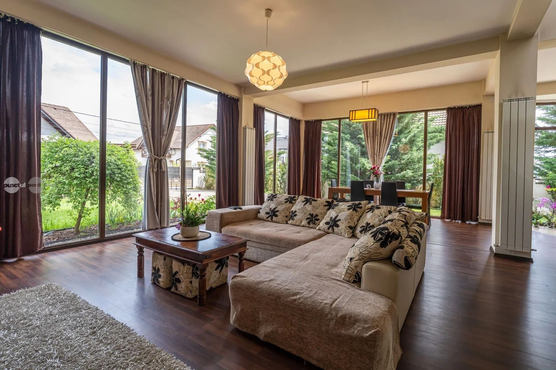 vila-mediteraneana-spectaculoasa-langa-targu-mures-scoasa-la-vanzare-de-casa-sotheby’s