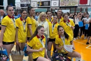 csu-medicina-targu-mures,-campioana-nationala-la-volei-cadete
