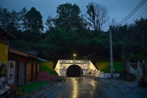 la-un-an-de-la-inundarea-salinei-praid-tot-nu-se-cunosc-cauzele-accidentului-ecologic,-atrage-atentia-aur