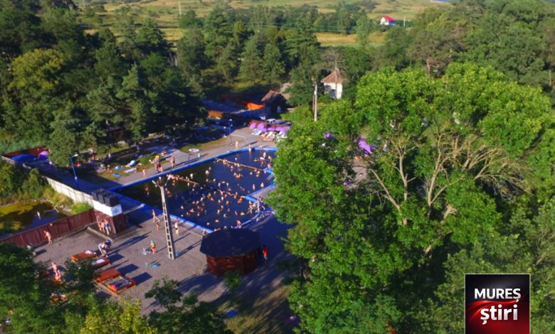 start-oficial-pentru-relaxare:-strandul-din-ideciu-de-jos-isi-redeschide-portile-pe-30-mai!