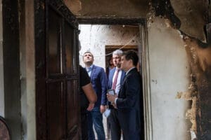 drona-care-s-a-prabusit,-acum-trei-nopti-pe-un-bloc-din-galati-si-a-ranit-doi-oameni-–-este-de-provenienta-ruseasca-–-confirma-expertiza-tehnica-realizata-de-specialistii-romani-si-publicata-aseara-de-ministerul-apararii-nationale