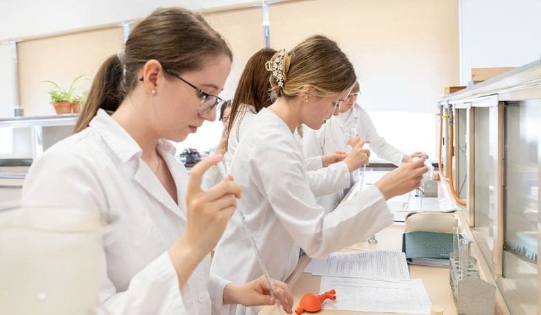 inscrieri-la-chimie-tehnologica,-program-de-studii-la-umfst
