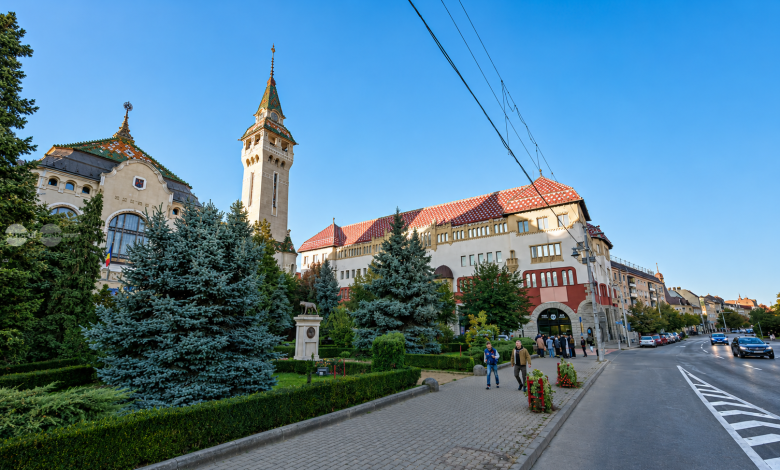colegiul-de-arta-inchide-festivitatile-de-absolvire-la-targu-mures,-cu-o-ceremonie-la-palatul-culturii