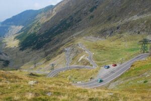 transfagarasanul-ar-putea-fi-redeschis-circulatiei-rutiere-vineri-dimineata
