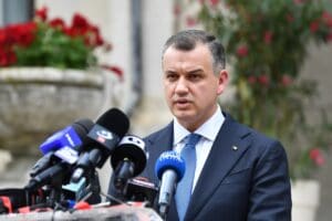 premierul-desemnat,-eugen-tomac,-va-avea-si-astazi-o-zi-de-negocieri-politice