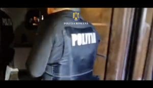 peste-100-de-perchezitii,-in-judetul-mures,-in-domeniul-fabricarii-si-comercializarii-de-instrumente-muzicale