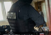 video-|-perchezitii-de-amploare-in-mures:-arme-si-munitii-ilegale-confiscate-de-politisti!