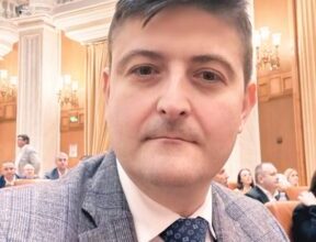 dimitriu-(usr):-presedintele-trebuia-sa-consulte-partidele-inaintea-desemnarii-unui-nou-premier,-conform-constitutiei