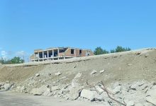 tribuna-a-stadionului-din-ungheni-s-a-prabusit-la-aproape-doi-ani-de-la-construire