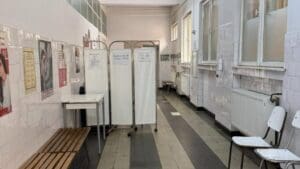 incep-lucrarile-de-renovare-a-sectiei-de-oncologie-a-spitalului-judetean-brasov,-mutata-in-stationarul-tractorul