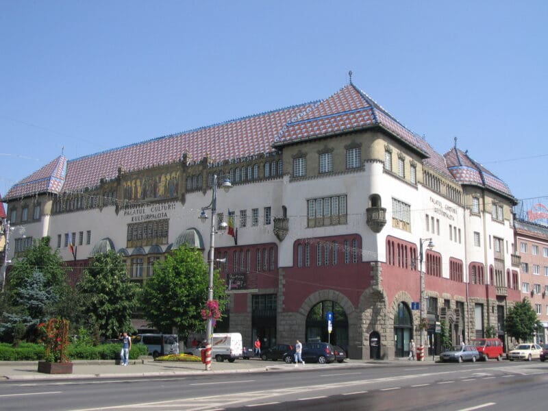 peste-8,4-milioane-de-lei-de-la-guvern-pentru-filarmonica-si-teatrele-ariel-si-bekecs-din-sovata